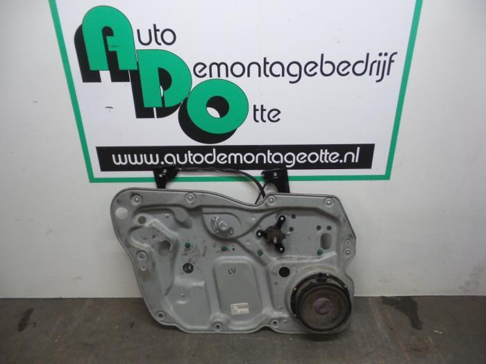 Mécanique vitre 2portes avant gauche d'un Volkswagen Caddy, Autos : Pièces & Accessoires, Volkswagen, -, 3 mois de garantie, Utilisé