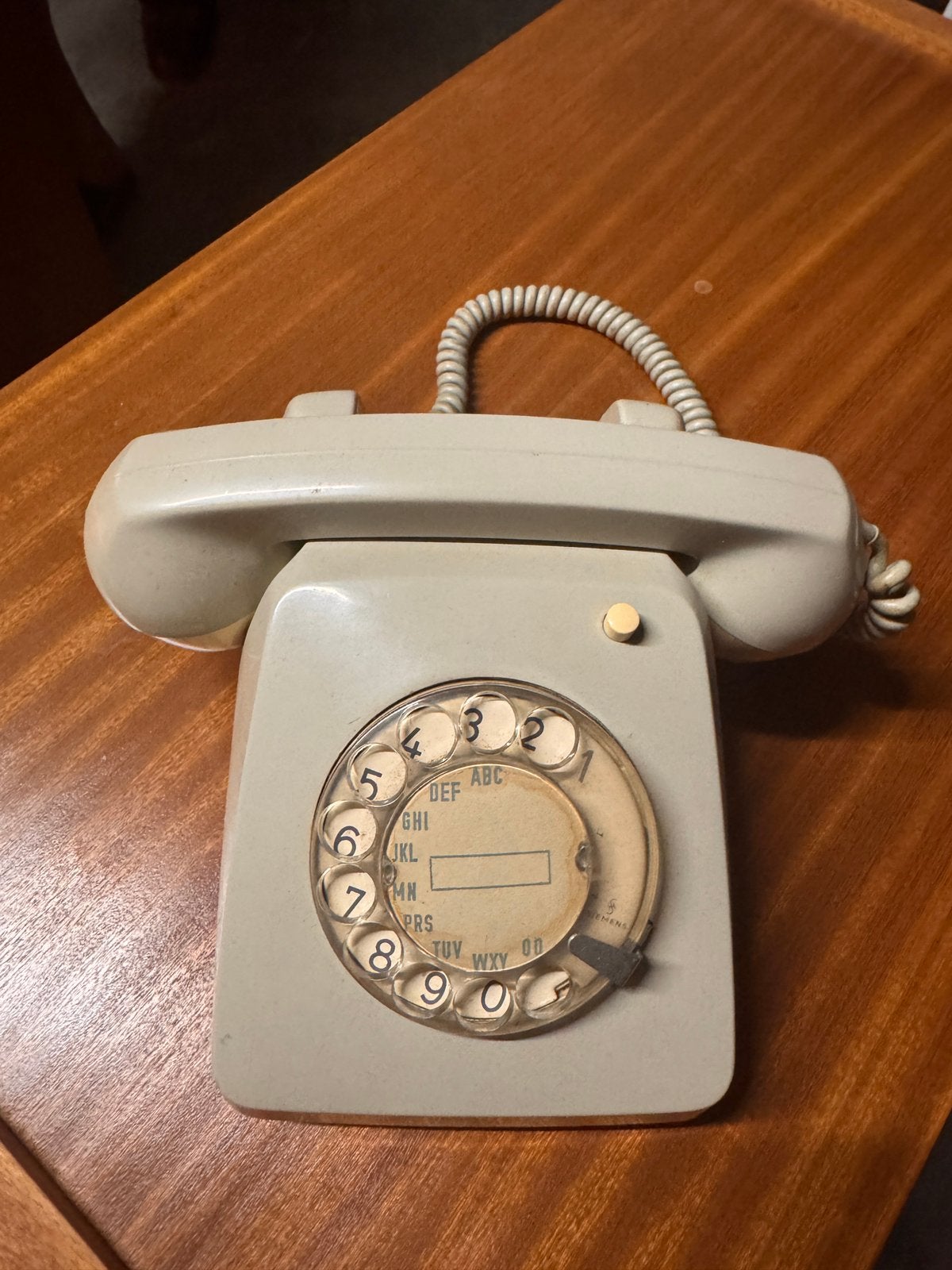 Vintage telefoon van het merk Siemens, Telecommunicatie, Ophalen, Zo goed als nieuw