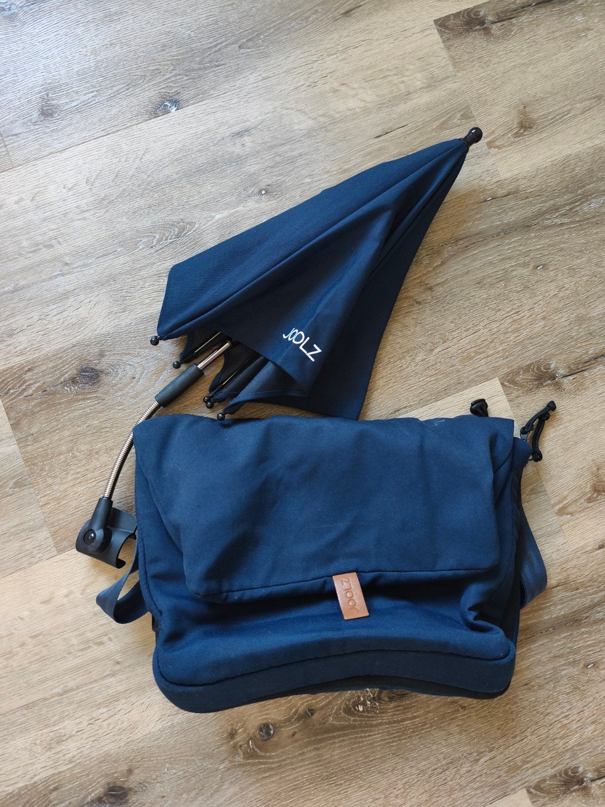 Joolz buggy accessoires: parasol & verzorgingstas, Blauw, Joolz, Meerdere opbergvakken, Ophalen