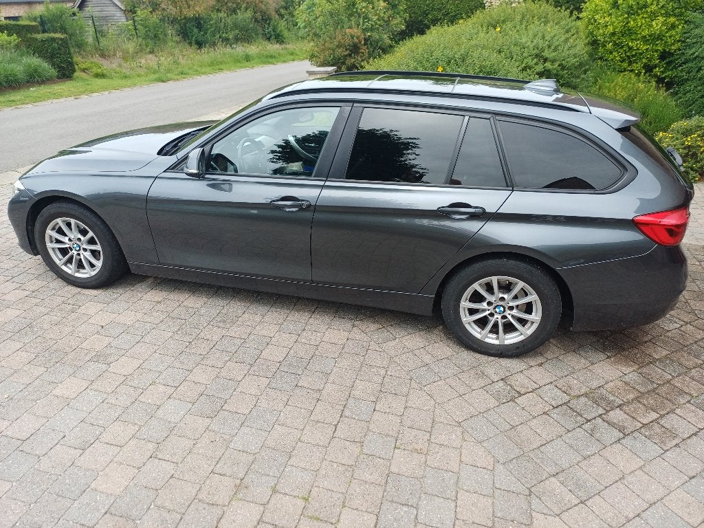 BMW 318i, Auto's, BMW, 140 g/km, Leder, Break, Particulier