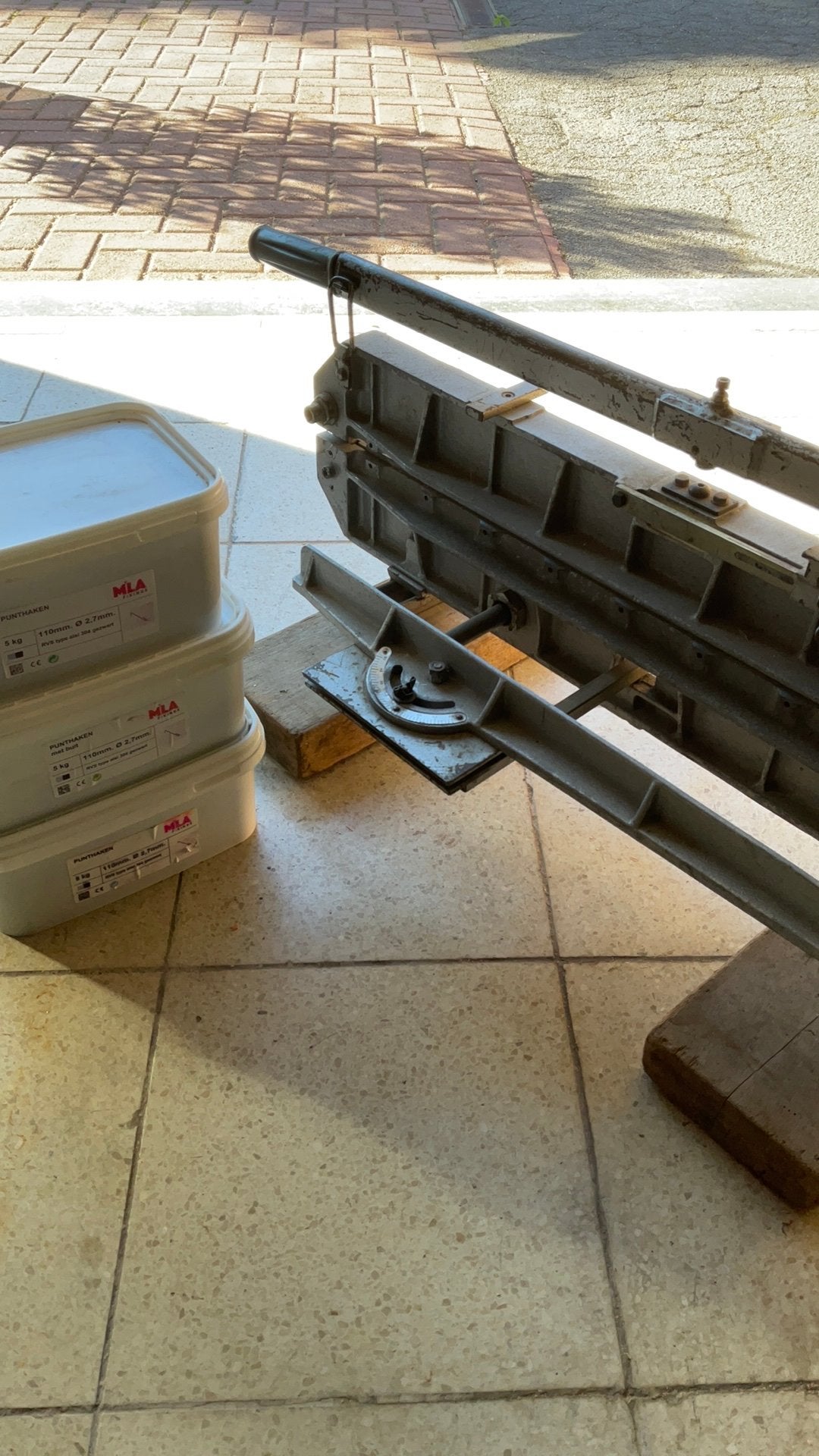 Snij machine voor leien + punthaken rvs, Ophalen, Zo goed als nieuw