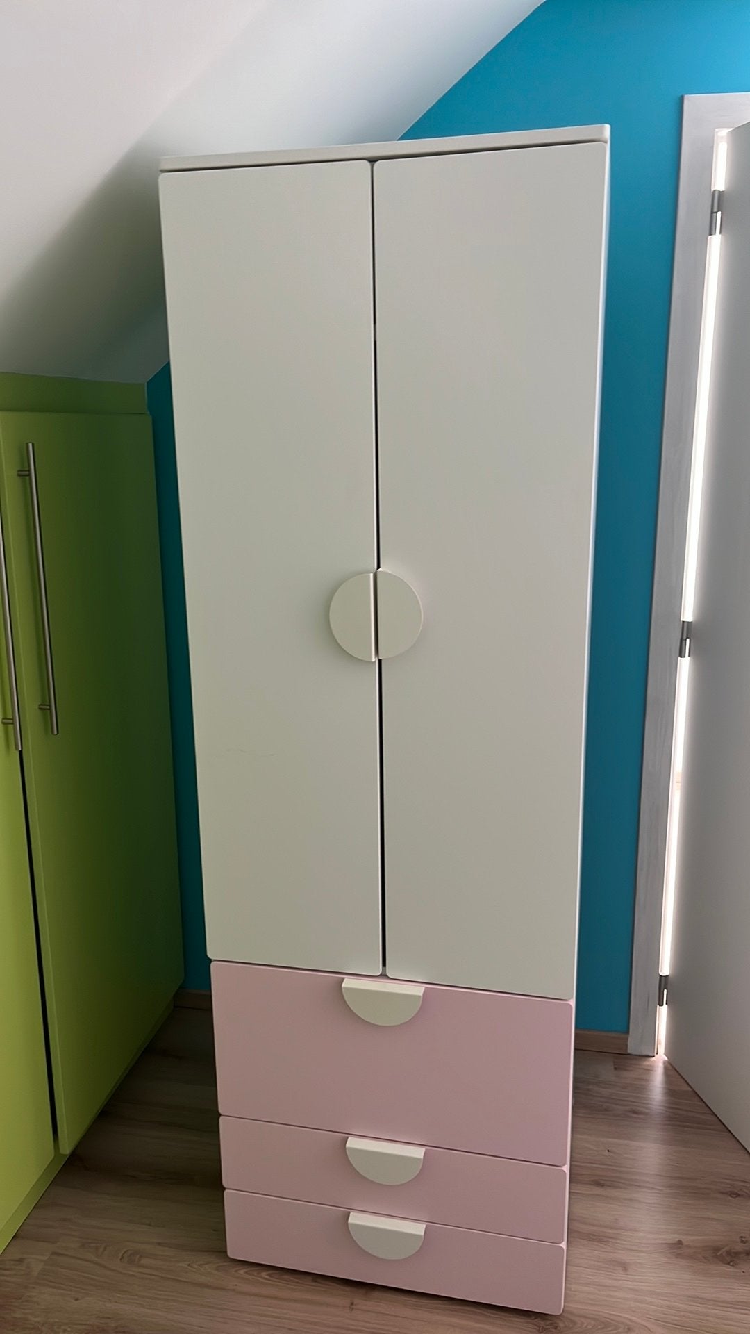 Meisjes kleerkast, Ophalen, Zo goed als nieuw