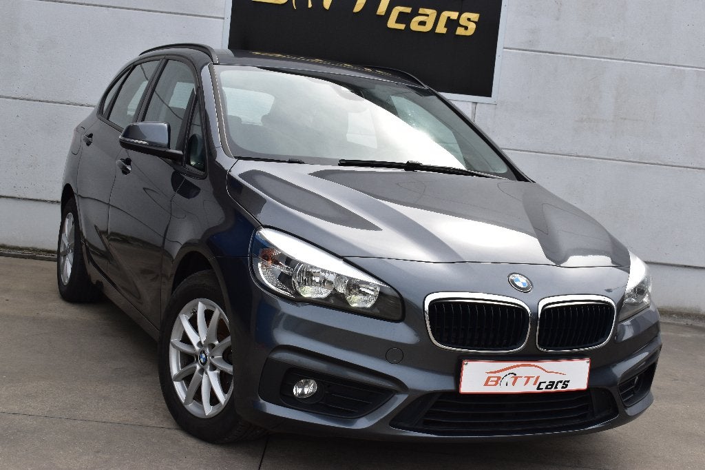 BMW 216 Activ Tourer || GPS || 2-zone Airco || PDC, Auto's, BMW, Voorwielaandrijving, Euro 6, Lichtsensor, 2 Reeks Active Tourer
