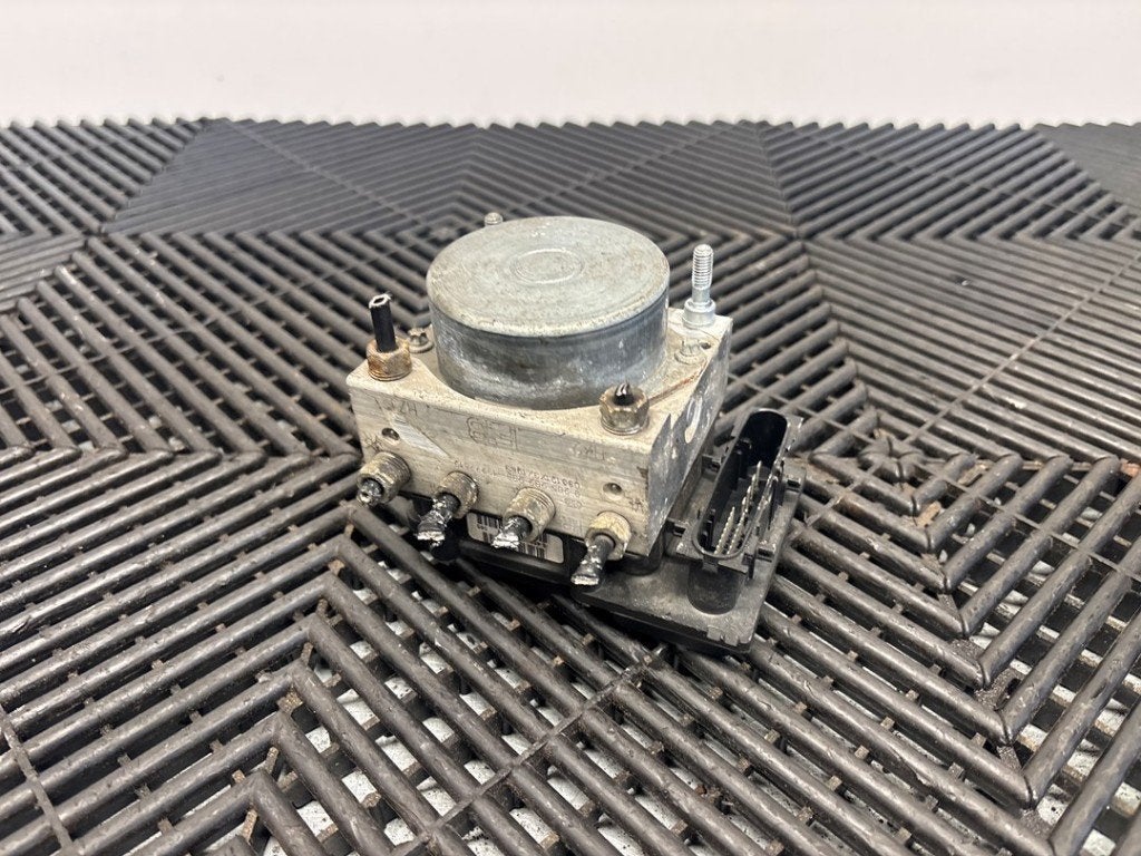 ABS POMP Opel Corsa D (01-2006/12-2014) (|0265800422085|), Robert Bosch AG, Gebruikt, Opel, Robert-Bosch-Allee 1
74232  Abstatt, DE