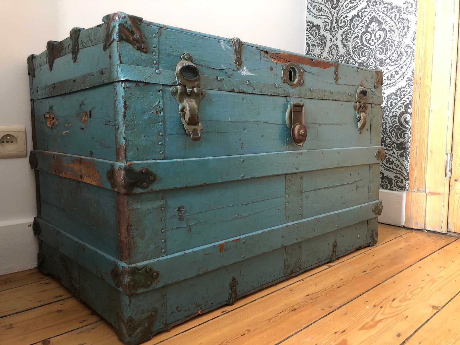 Antieke Blauwe Scheepskist / Salontafel, Huis en Inrichting, Ophalen