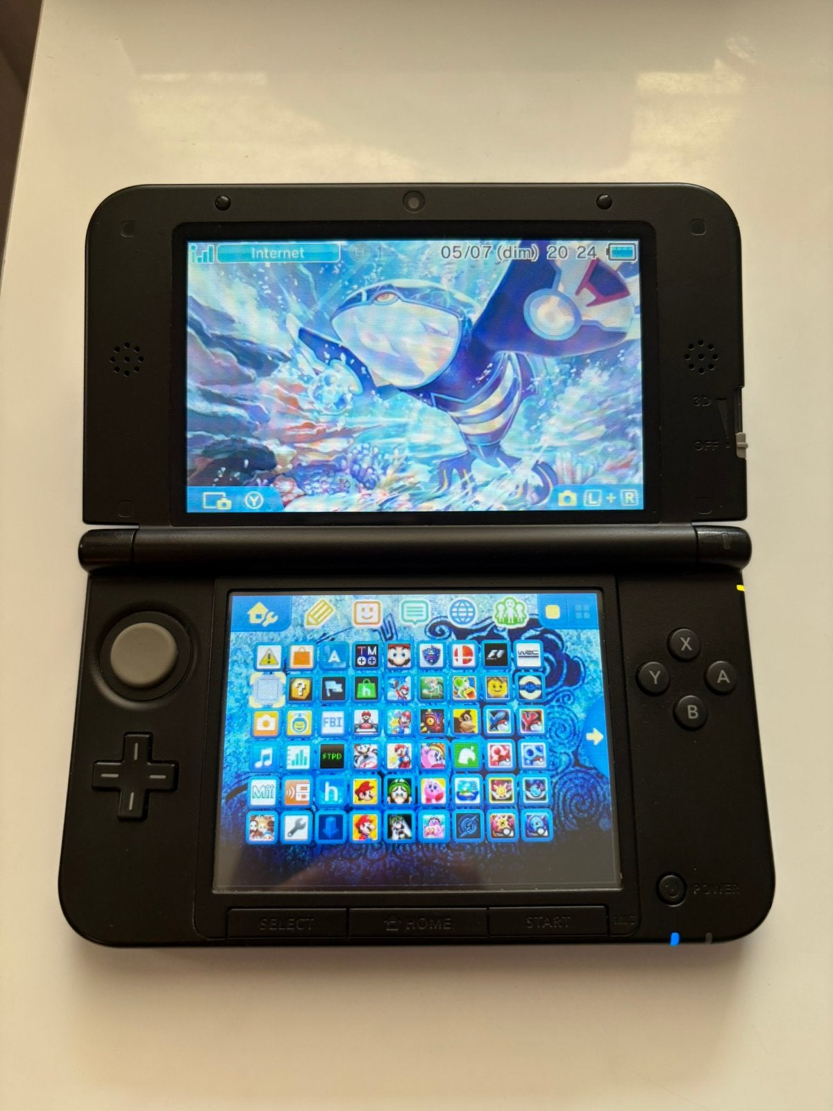Console Nintendo 3DS XL bleu modifié + 64Go, Ophalen, Zo goed als nieuw, Blauw, 3DS