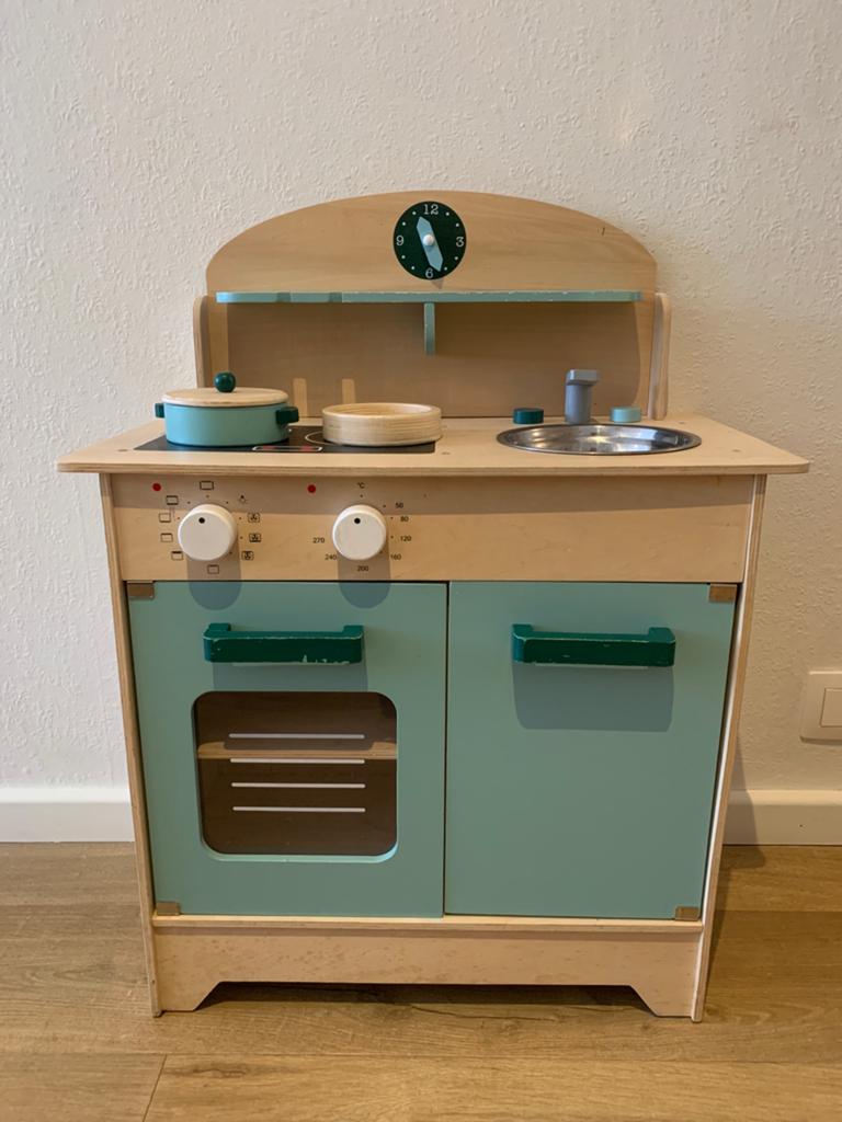 Houten speelkeukentje van Dille en Kamille, Enlèvement, Utilisé