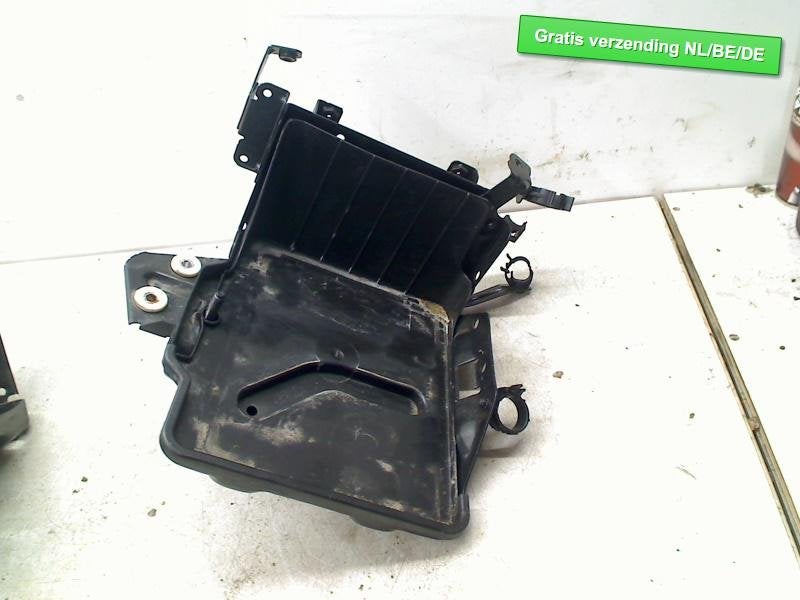 ACCUBAK Abarth 500 / 595 / 695 (01-2008/-) (46806763), Taurusavenue 1
2132 LS  Hoofddorp, NL, Webaccessibility@stellantis.com