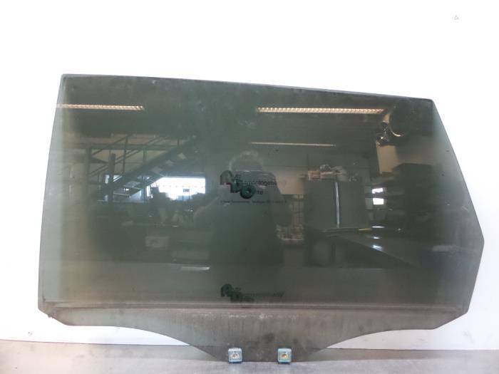 Vitre portière 4portes arrière gauche d'un Mitsubishi Gran, -, Utilisé, Mitsubishi, -