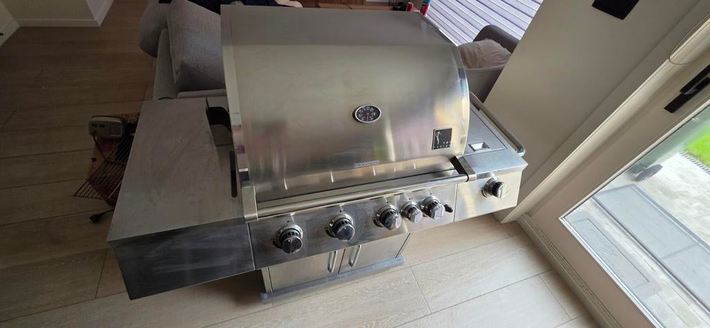 Bbq t&t, Ophalen, Gas