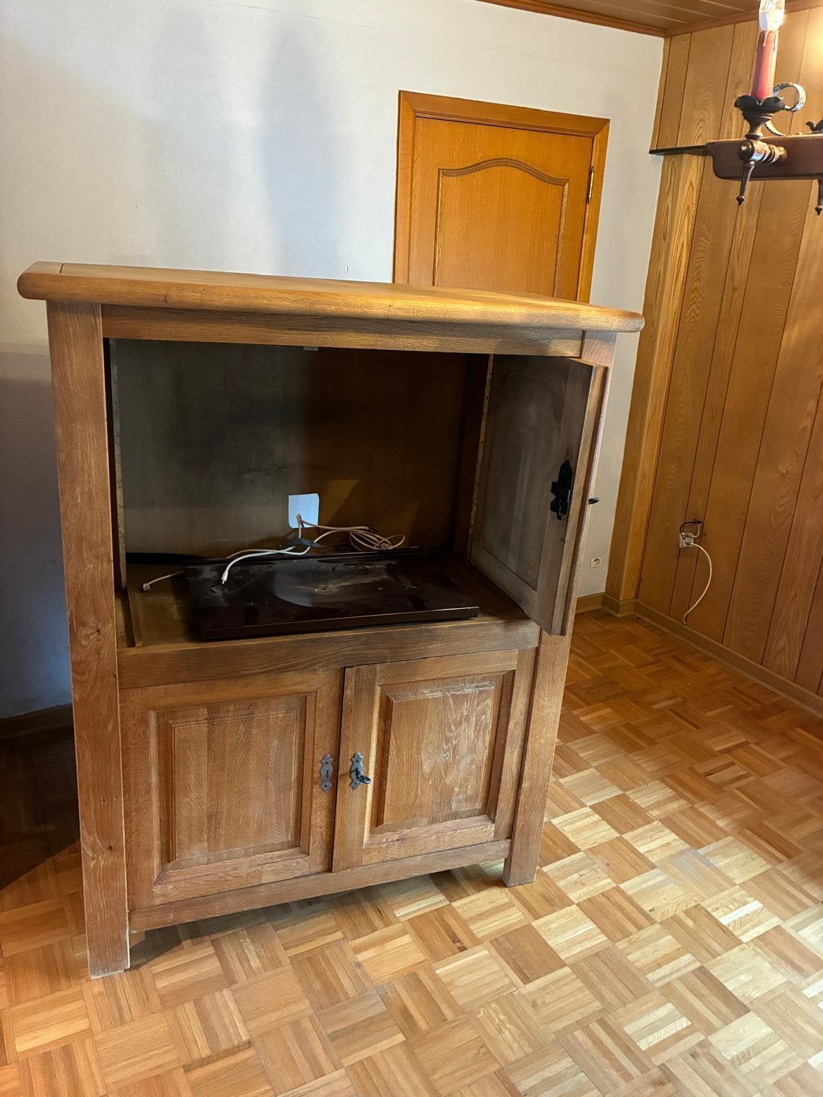 Kast tafel stoelen, Antiek en Kunst, Antiek | Meubels | Kasten, Ophalen