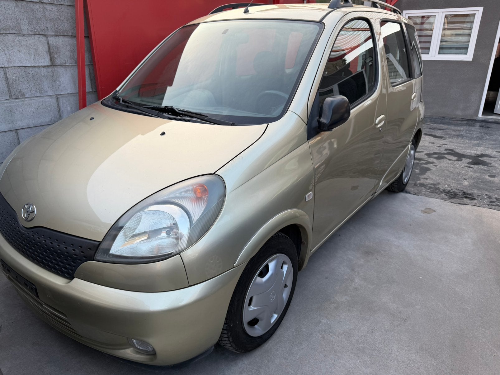 Toyota yaris verso 1300cc boite automatique Climatisée, Auto's, Toyota, Automaat, Particulier, Te koop, Verso