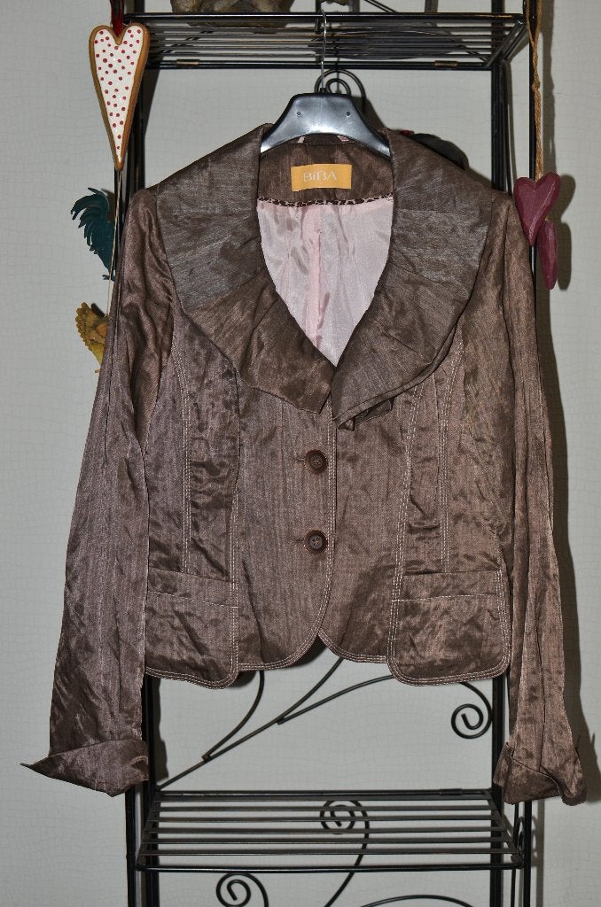 LICHTGLANZEND BRUIN DAMES JASJE MERK BIBA /MAAT 36, Kleding | Dames, Jasjes, Kostuums en Pakken, Bruin, Biba, Ophalen of Verzenden