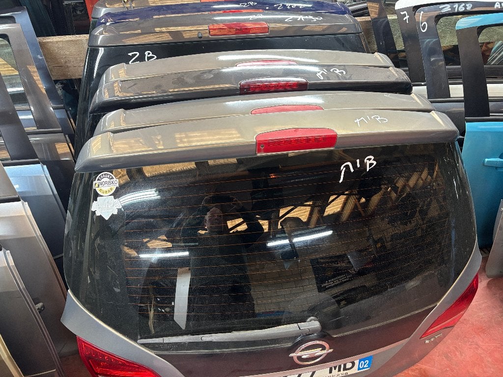 HAYON OPEL MERIVA B, Arrière, RUE BRIGADE PIRON 307, Haillon arrière, Enlèvement