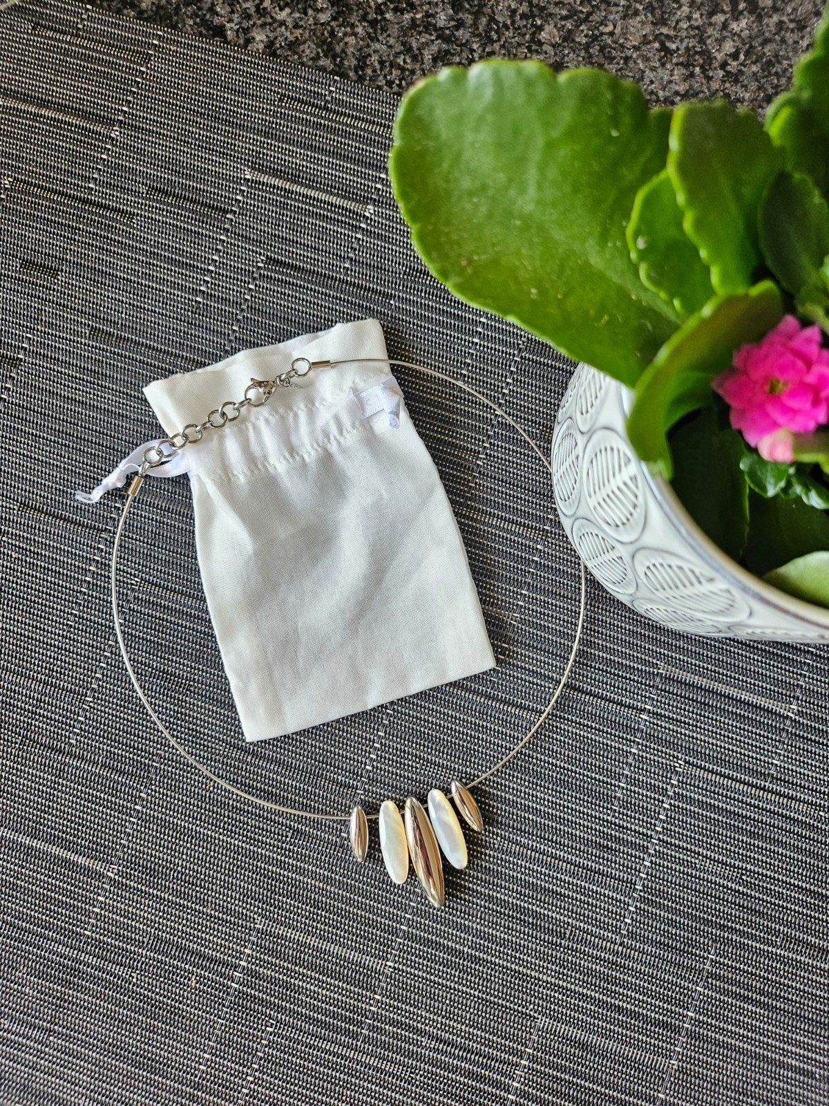Collier fantaisie, Enlèvement ou Envoi, Comme neuf, Argent, Argent