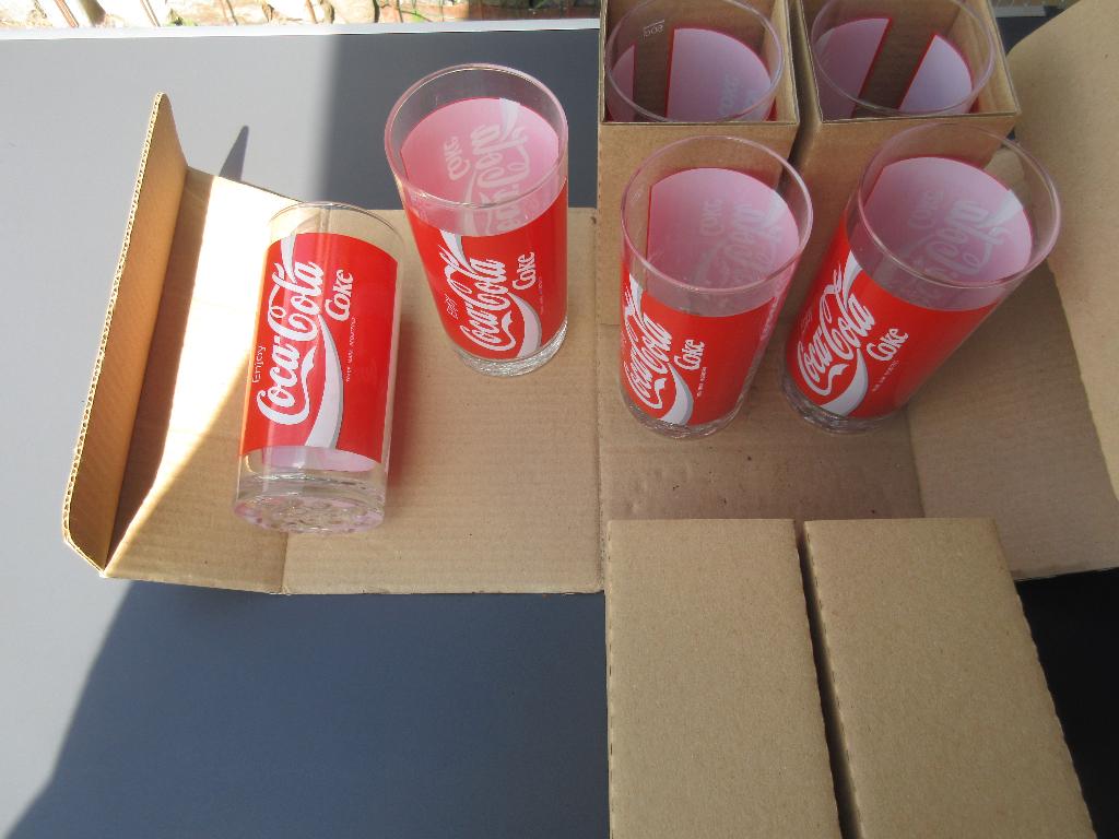 COCA COLA GLAZEN, Ophalen, Zo goed als nieuw