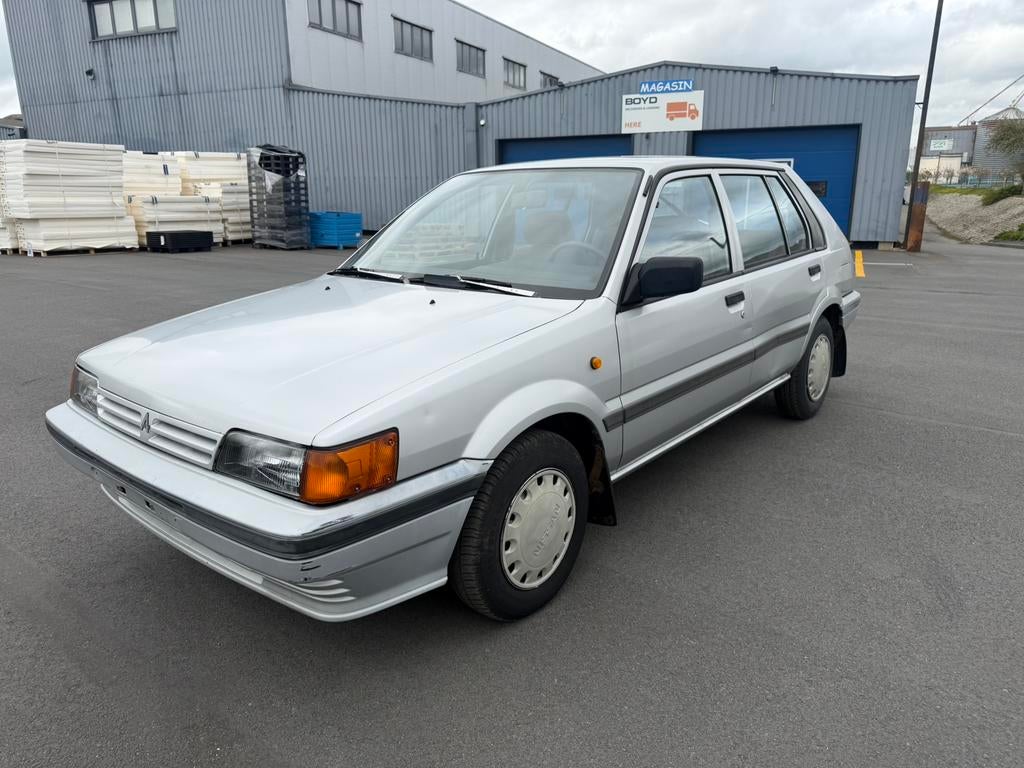 Nissan. Sunny 1,3essence automatic Ancetre. 39000km, Autos, Achat, Entreprise, 1300 cm³, 5 portes