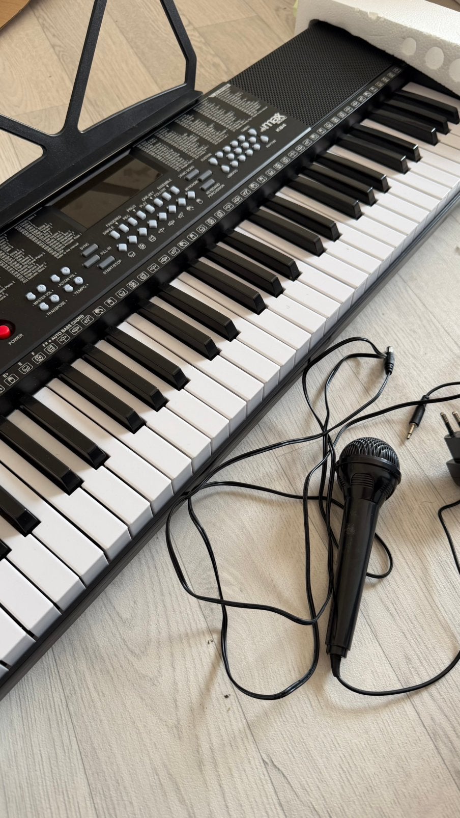 Max music keyboard met verpakking NIEUWPRIJS 75€, Ophalen, Zo goed als nieuw