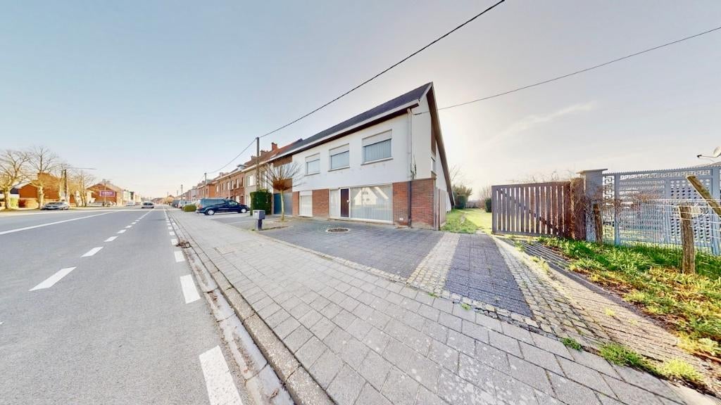 Instapklare halfopen woning met dubbele garage, atelier, Province de Flandre-Occidentale, 1000 à 1500 m², Rekkem, 3 pièces