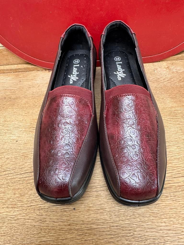 Nouveau ! Superbes mocassins bordeaux, taille 38, Enlèvement, Sabots