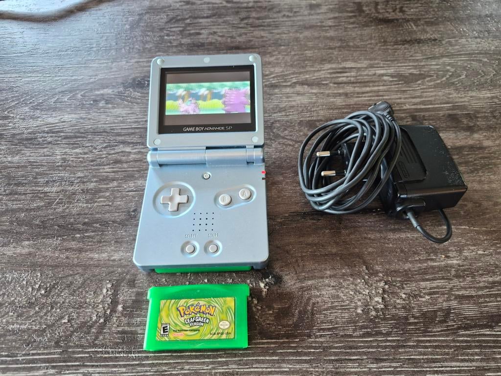 Gameboy Advance Sp AGS 101 met Pokemon Leafgreen., Games en Spelcomputers, Ophalen of Verzenden