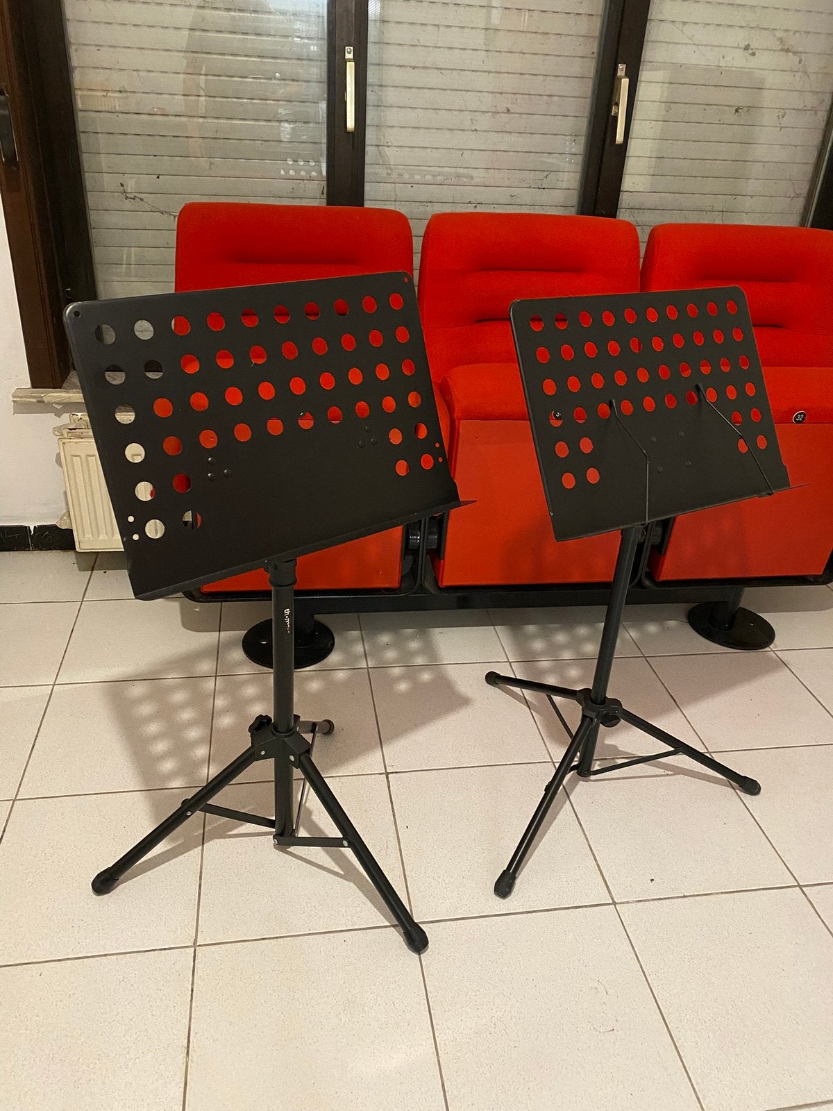 2 Pupitres, Muziek en Instrumenten, Ophalen, Zo goed als nieuw
