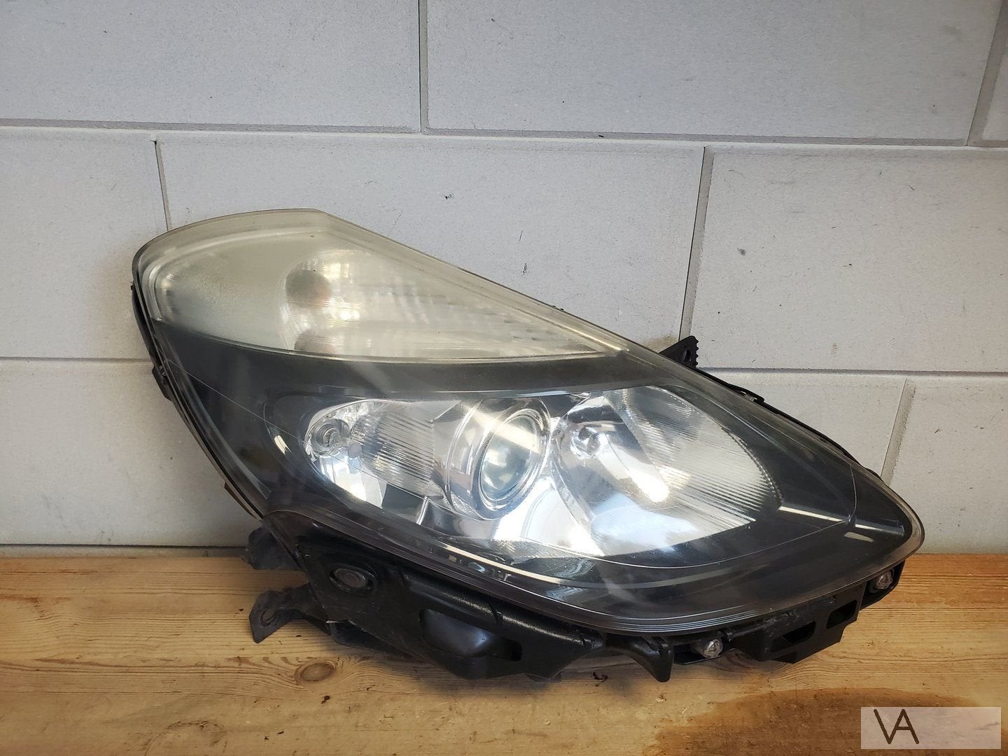 Renault Clio 3 facelift 09 - 13 koplamp rechts zwart + lens, Auto-onderdelen, Gebruikt, -, Renault, -
