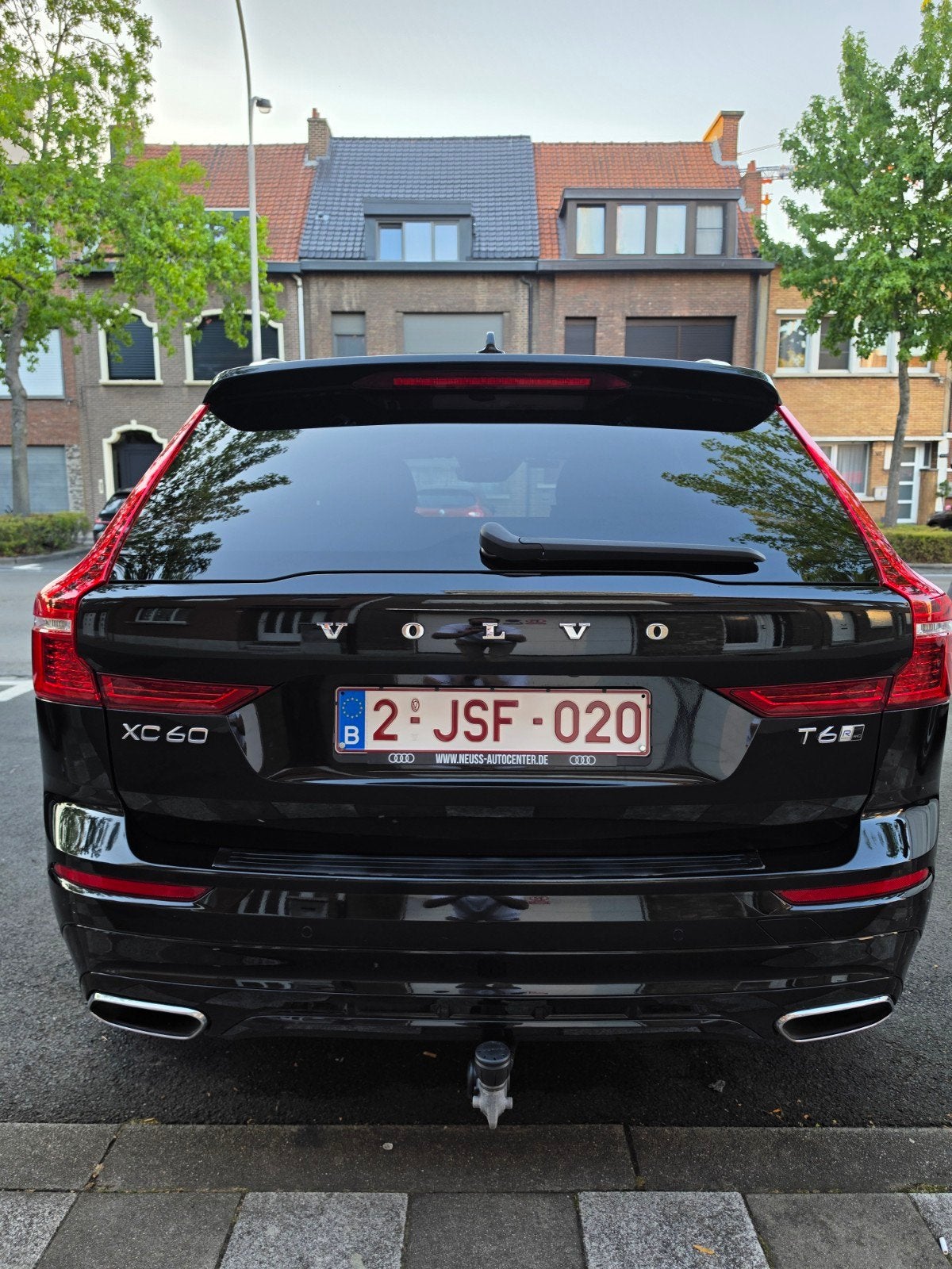 Volvo XC60 T6 AWD R-Design – 310 pk, Auto's, XC60, Vierwielaandrijving, Particulier, Navigatiesysteem