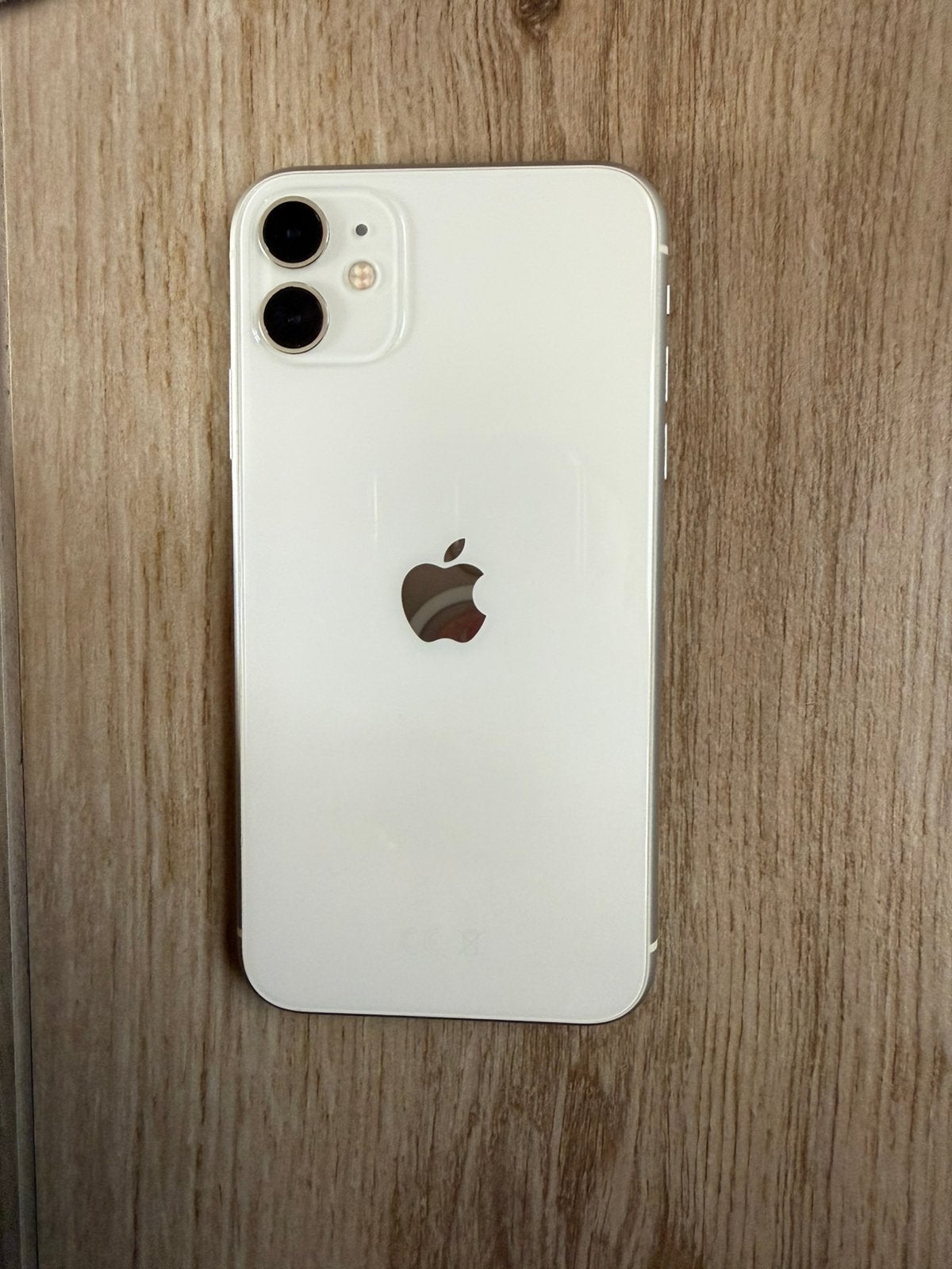 Iphone 64 Gb tres bon etat, Télécoms, Téléphonie mobile | Apple iPhone, Enlèvement ou Envoi, Comme neuf, IPhone 11