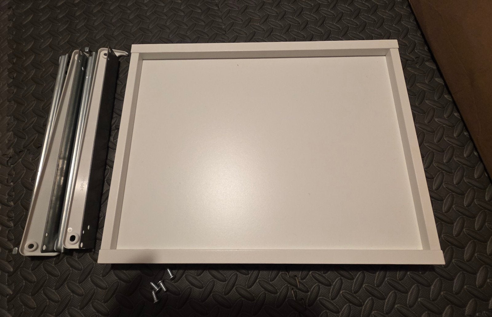 Ikea lades pax gratis af te halen, Elektronische apparatuur, Ophalen