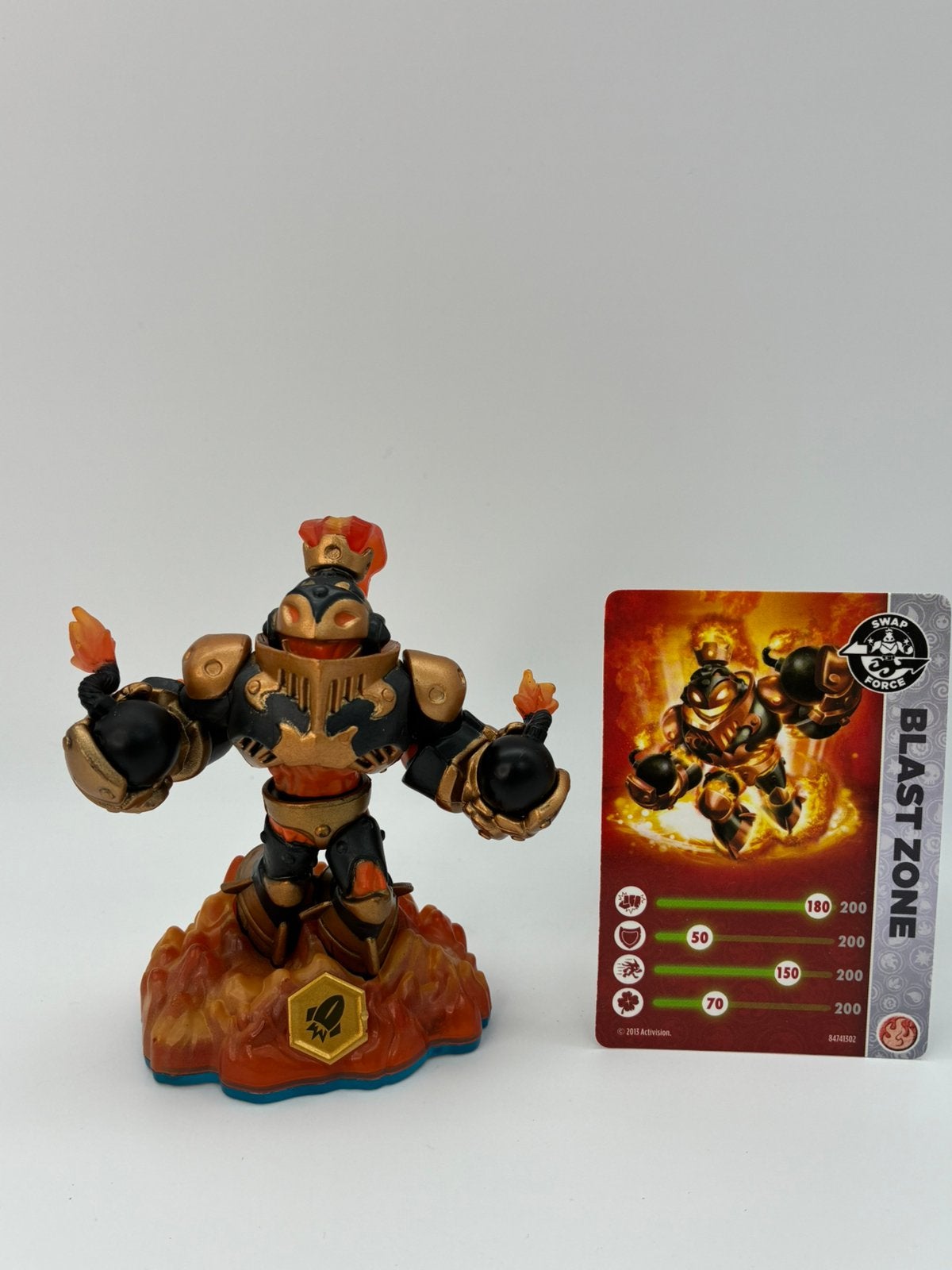 Les Skylanders échangent Force Blast Zone contre un billet, Envoi, Comme neuf