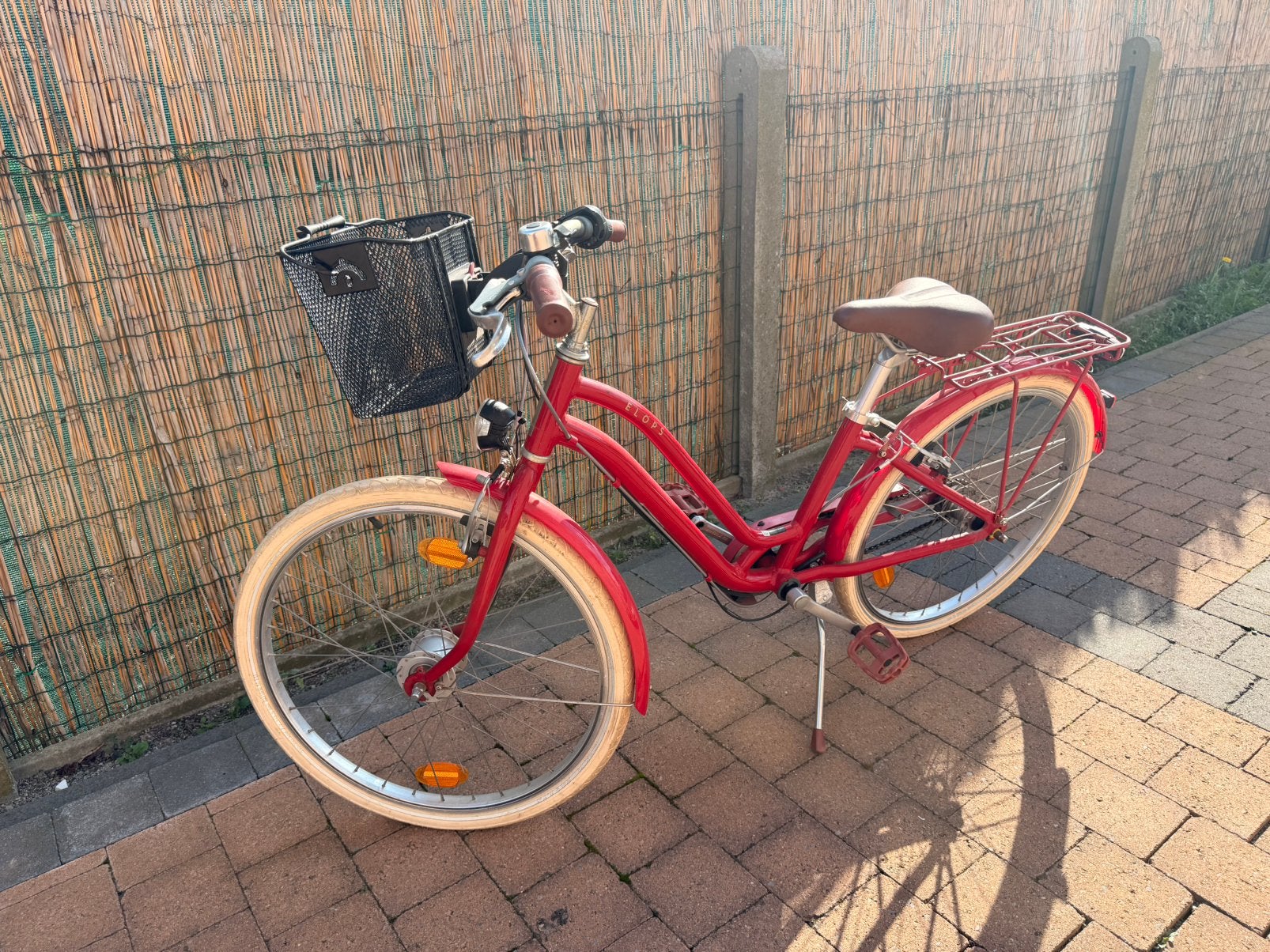 Leuke rode meisjesfiets met mandje - gebruikt, Fietsen en Brommers, Ophalen, Gebruikt, Mandje