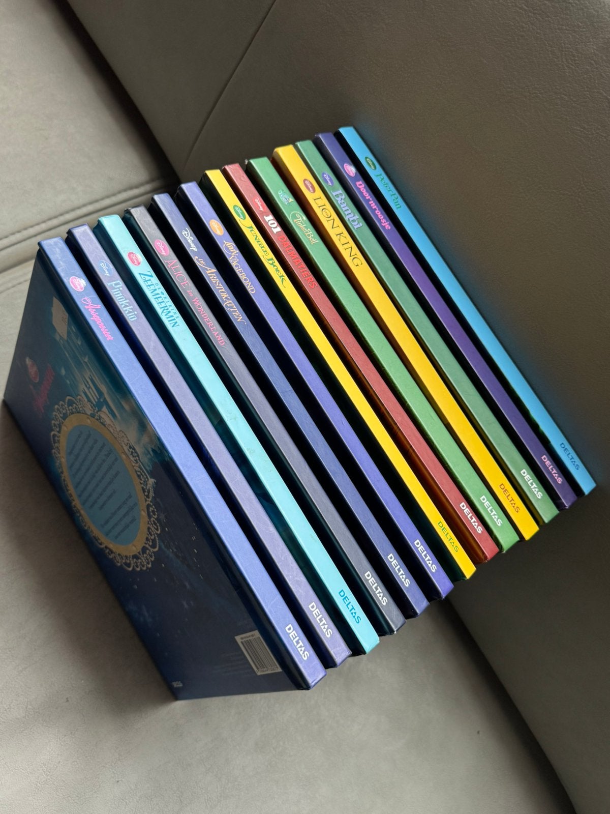 Collection Livre DISNEY édition ATLAS ., Enlèvement ou Envoi, Comme neuf