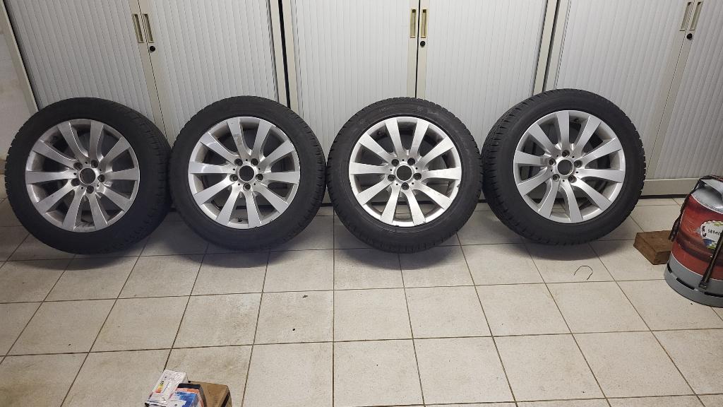 bmw banden, Auto-onderdelen, Banden en Velgen, Ophalen, 18 inch, Banden en Velgen, Winterbanden