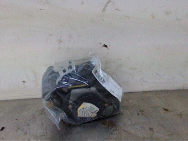 CEINTURE DE SECURITE ARRIERE DROITE Renault (|8200369440|), Utilisé, Renault