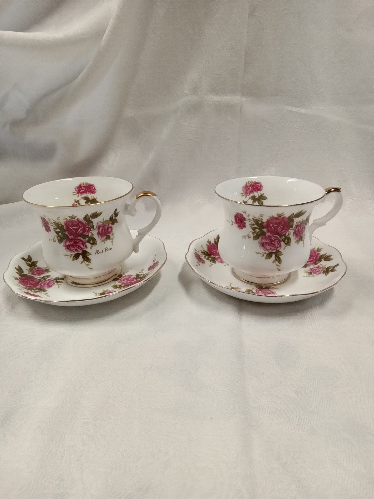 2 Dames kop en schotels, Royal Ascot, "Red Rose"., Ophalen of Verzenden