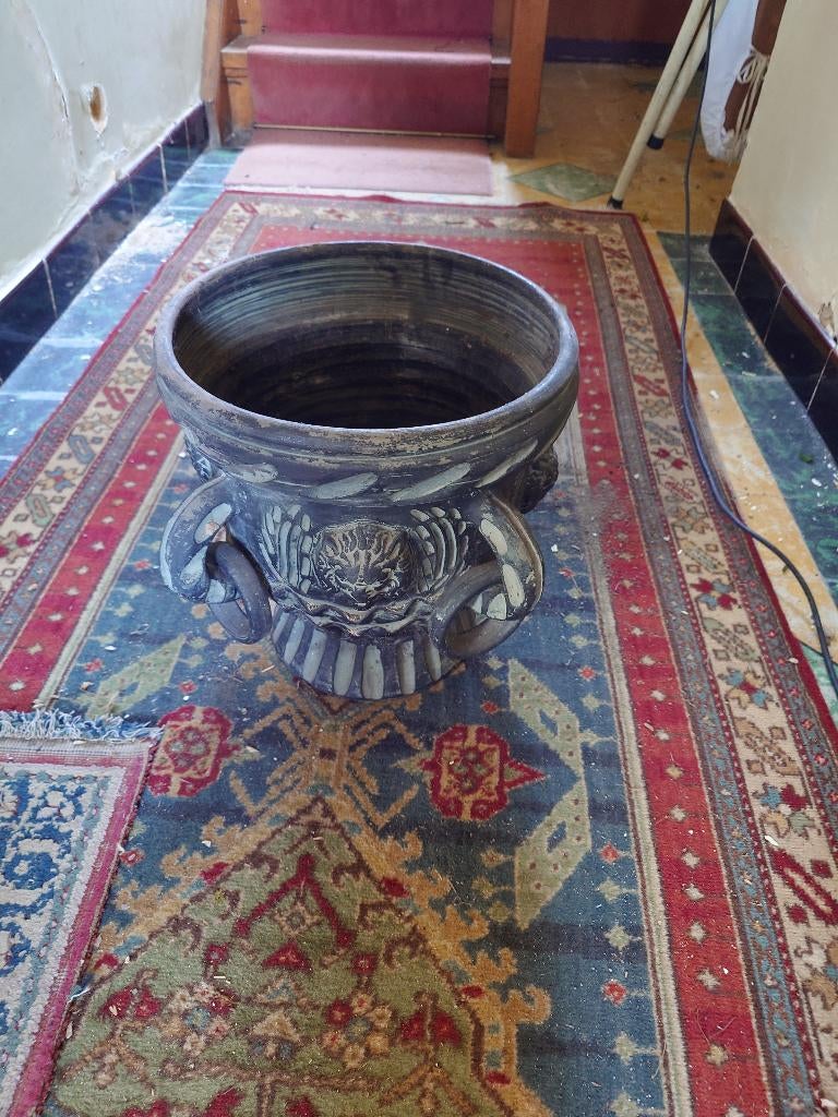 Brocante sierpot / jardinière met ornamenten, Enlèvement