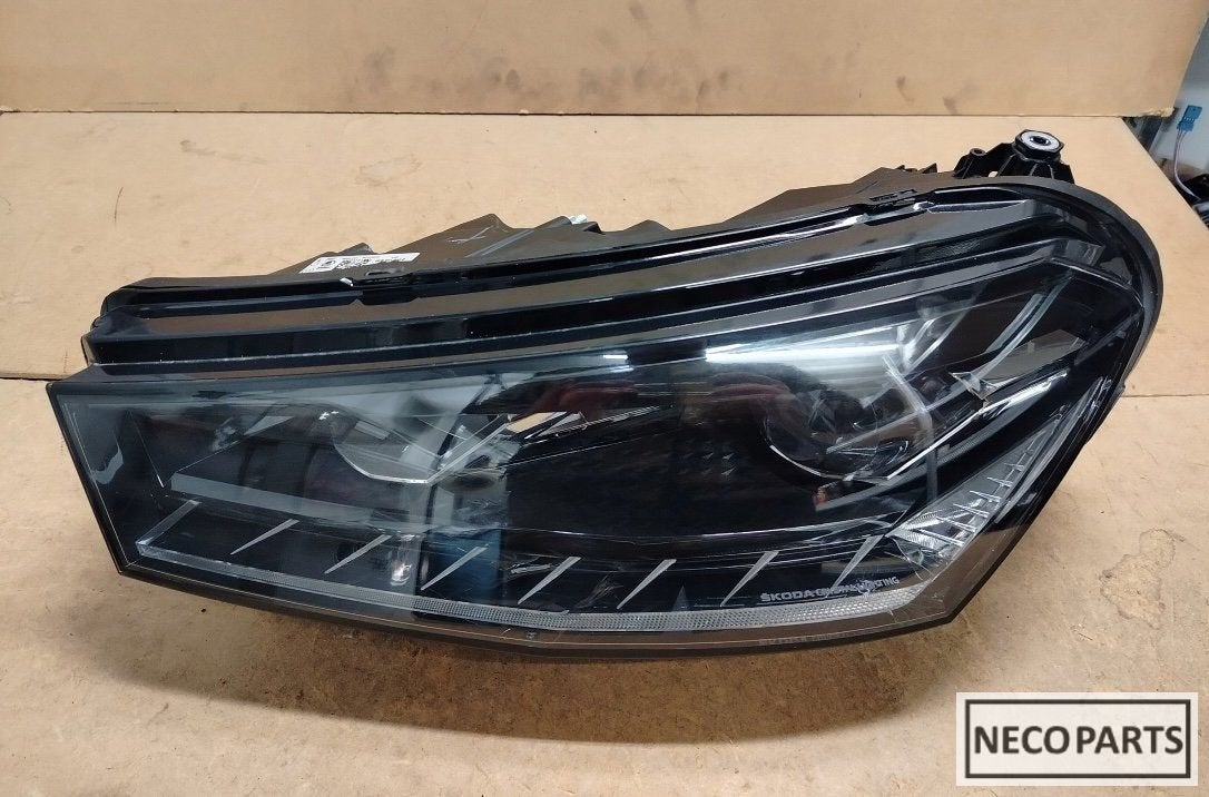 SKODA FABIA VOL LED KOPLAMP LINKS 6VB941015B ALLES LEVERBAAR, -, Utilisé, Skoda, -
