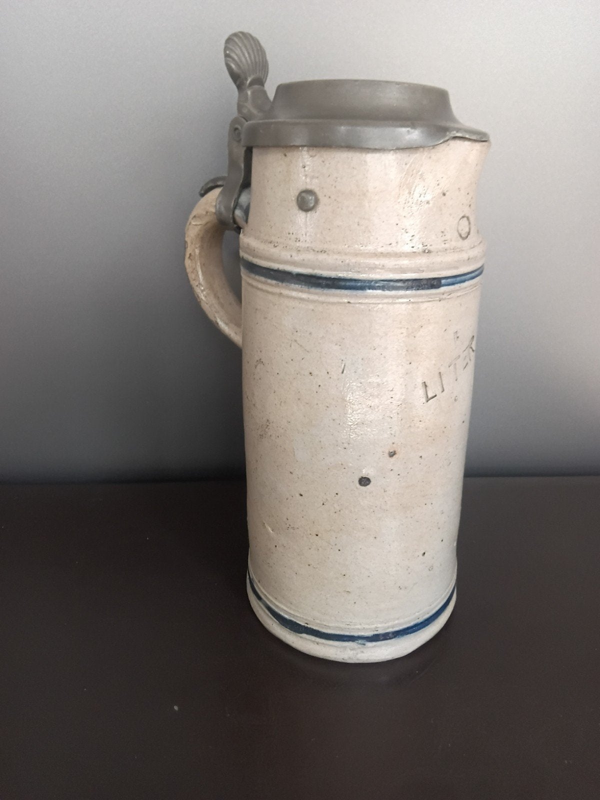 Bouffioulx Litre kan met gemerkt tiinen deksel, Antiek en Kunst, Ophalen of Verzenden