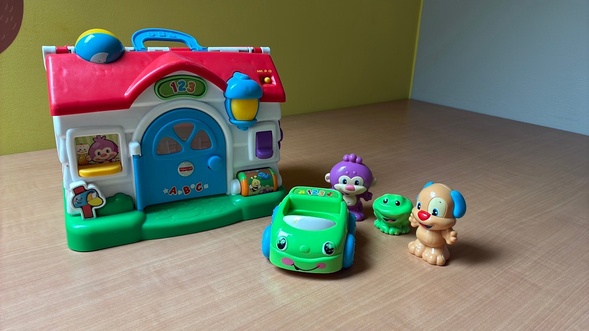 Fisher-Price Leerplezier Puppy Activiteitenhuis, Ophalen, Zo goed als nieuw
