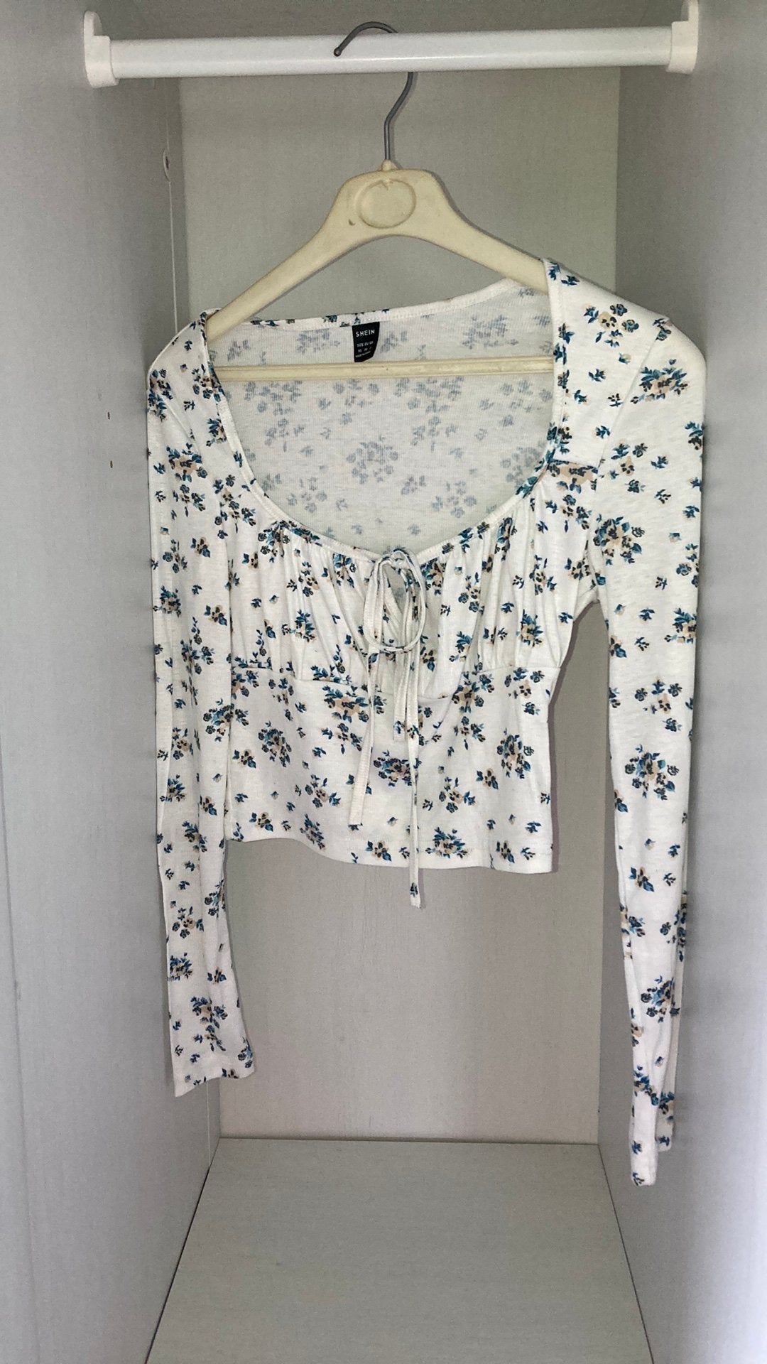 Blouse blanche shein, Kleding | Dames, Topjes, Overige kleuren, Ophalen of Verzenden, Zo goed als nieuw, Lange mouw