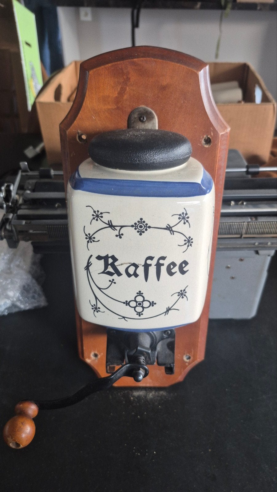 oude koffiemolen om op te hangen, Antiek en Kunst, Ophalen