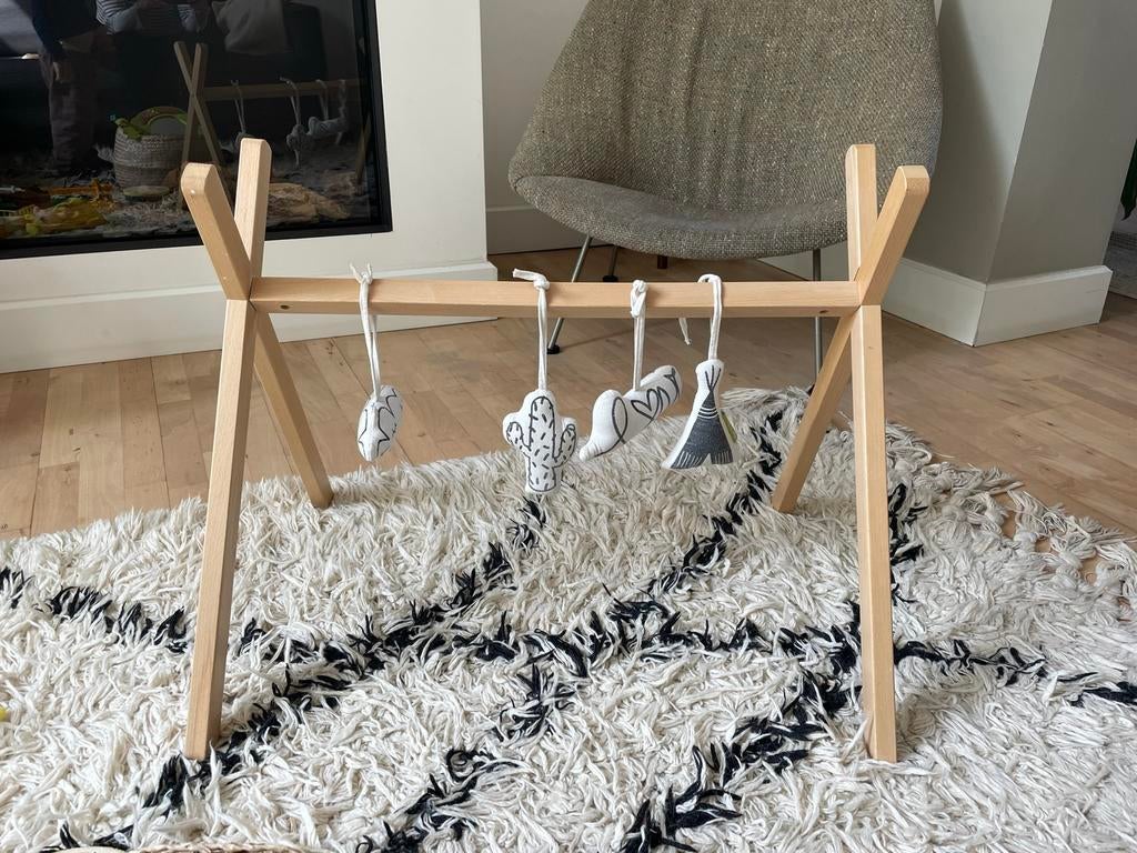 Babygym in hout, Kinderen en Baby's, Ophalen, Zo goed als nieuw