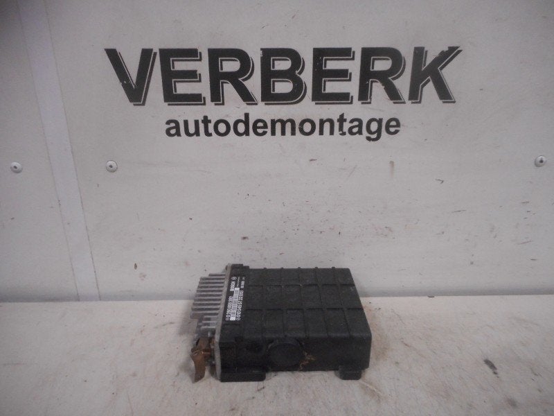 UNITE ELECTRONIQUE 190 (W201) (0105455732[05]), Robert Bosch AG, Mercedes-Benz, Utilisé, Robert-Bosch-Allee 1
74232  Abstatt, DE