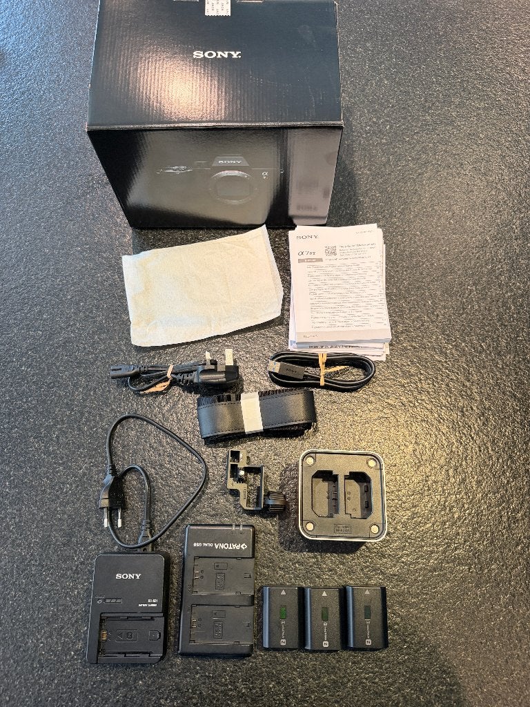 Sony α7R V body – zeer mooie staat – 24.918 clicks, Audio, Tv en Foto, Fotocamera's Digitaal, Ophalen, Screenprotector, Sony, Bluetooth