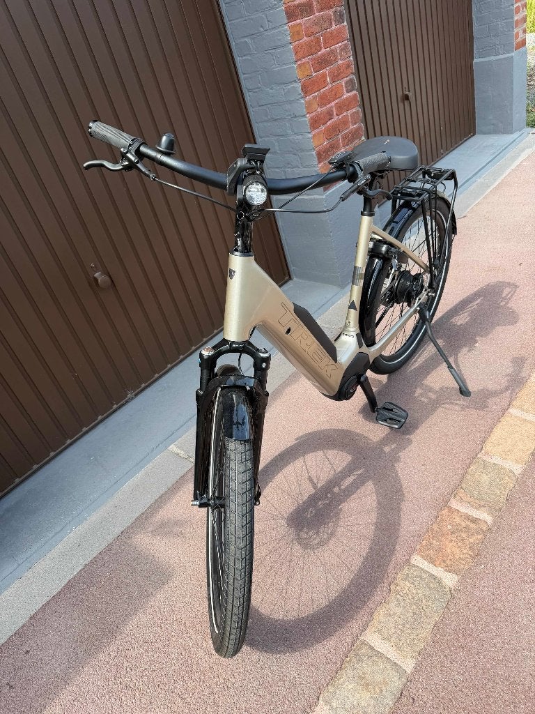 Trek District+ 5 Lowstep 725 Wh automatische enviolo 2300klm, Fietsen en Brommers, Elektrische fietsen, Ophalen of Verzenden, Gebruikt