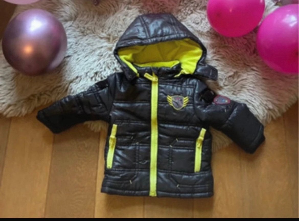 Veel nieuwe winterkleding en jassen jongens van 6 maanden, Kinderen en Baby's, Ophalen, Zo goed als nieuw, Broekje