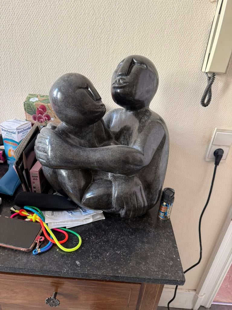 Sculpture couple enlacé – Style art inuit / pierre polie, Enlèvement, Comme neuf