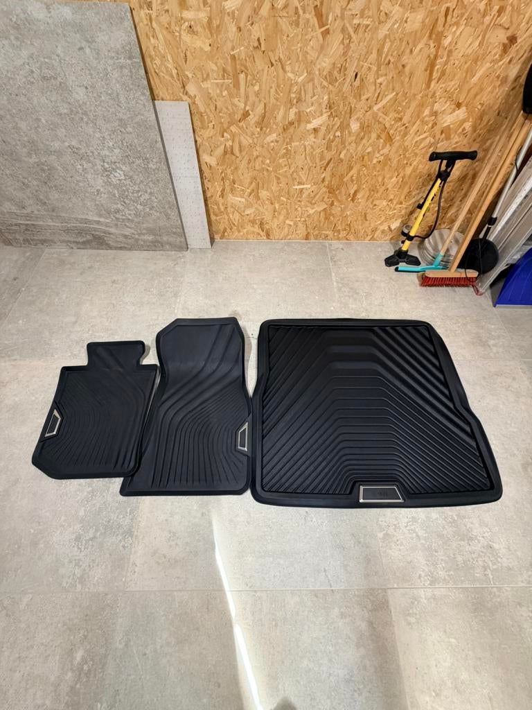 Tapis toutes saisons BMW 3 G20-G21 2023-..., Enlèvement, Comme neuf