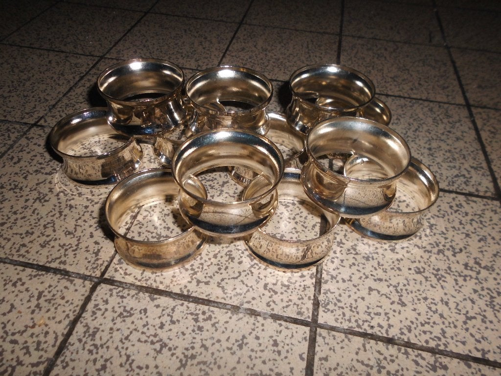 lot de 12 anciens ronds de serviette en metal, Enlèvement ou Envoi